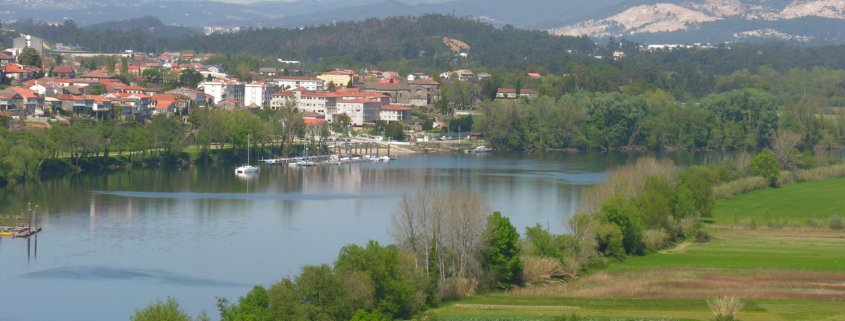 Puntos de partida del Camino de Santiago - Tui desde Valença ©Luis Miguel Bugallo Sanchez